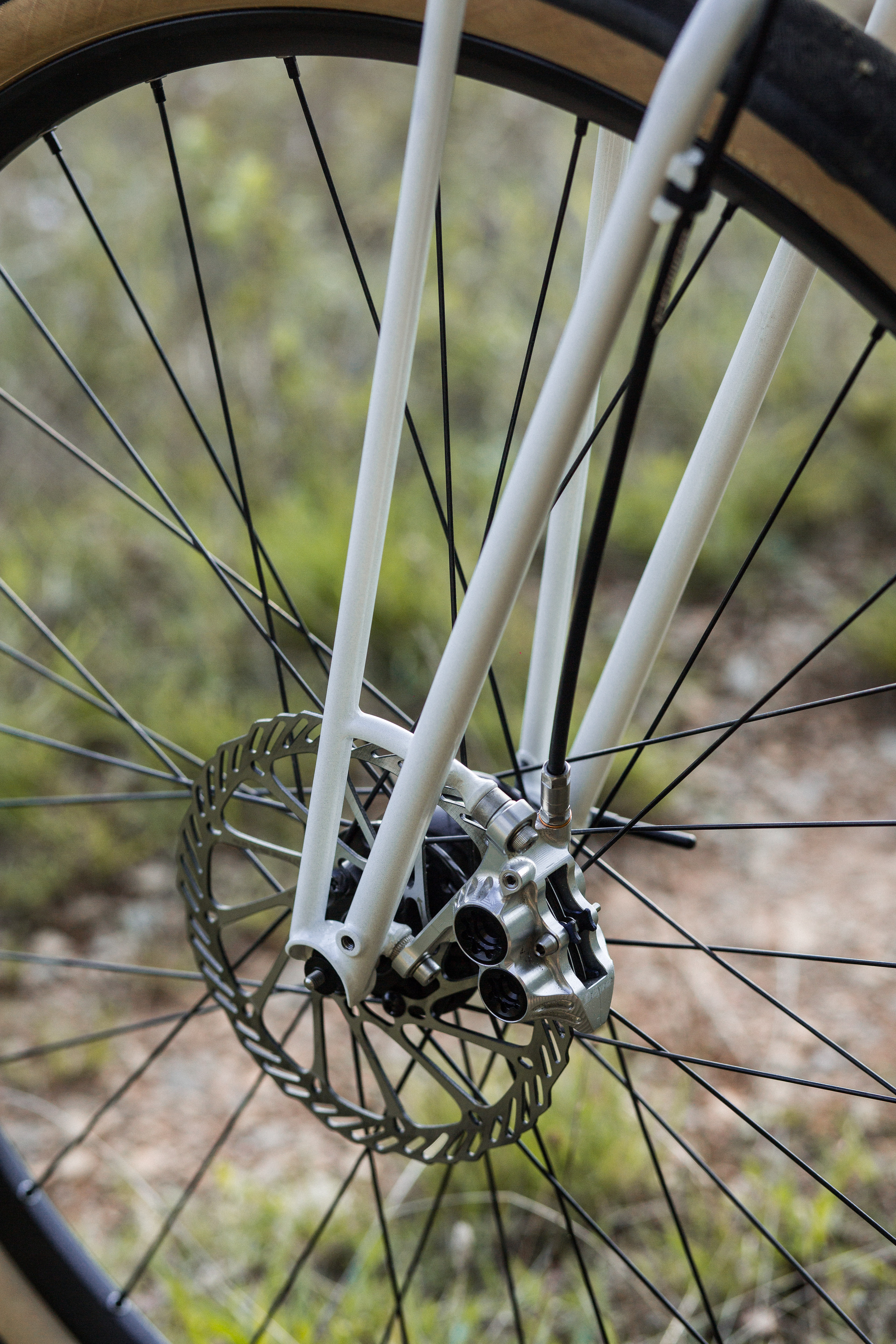 PechTregon-velo-GravelTour-blanc-par-AubinBERTHE-Bidaia-20