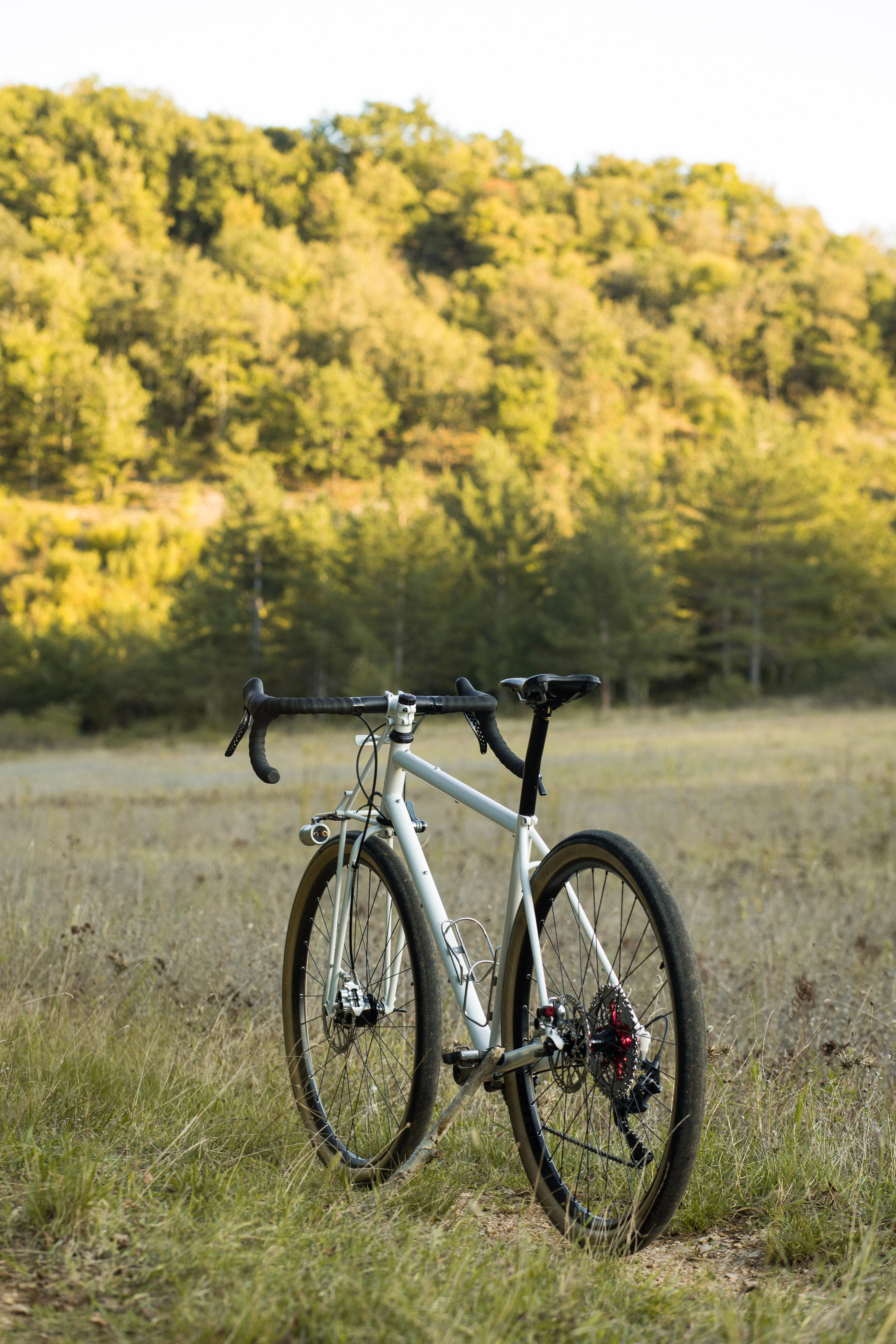 PechTregon-velo-GravelTour-blanc-par-AubinBERTHE-Bidaia-47